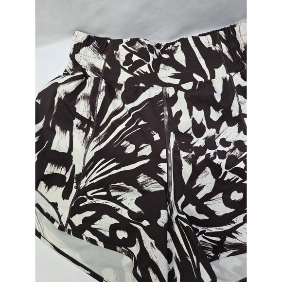NWT Lululemon Hotty Hot HR Short 4" Monarch Bloom Bone Espresso/Bone Size : 6 - Picture 3 of 8
